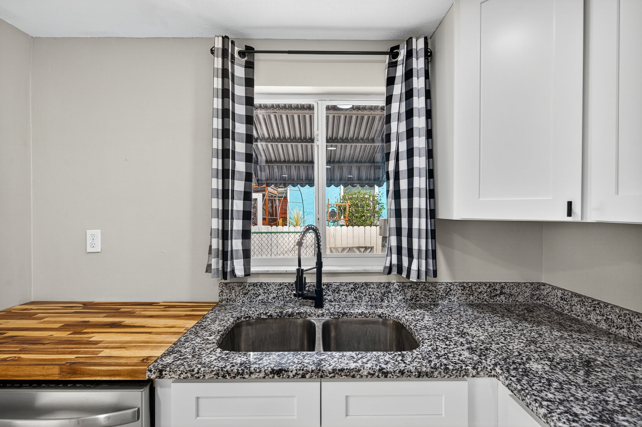 Interiors (21)
