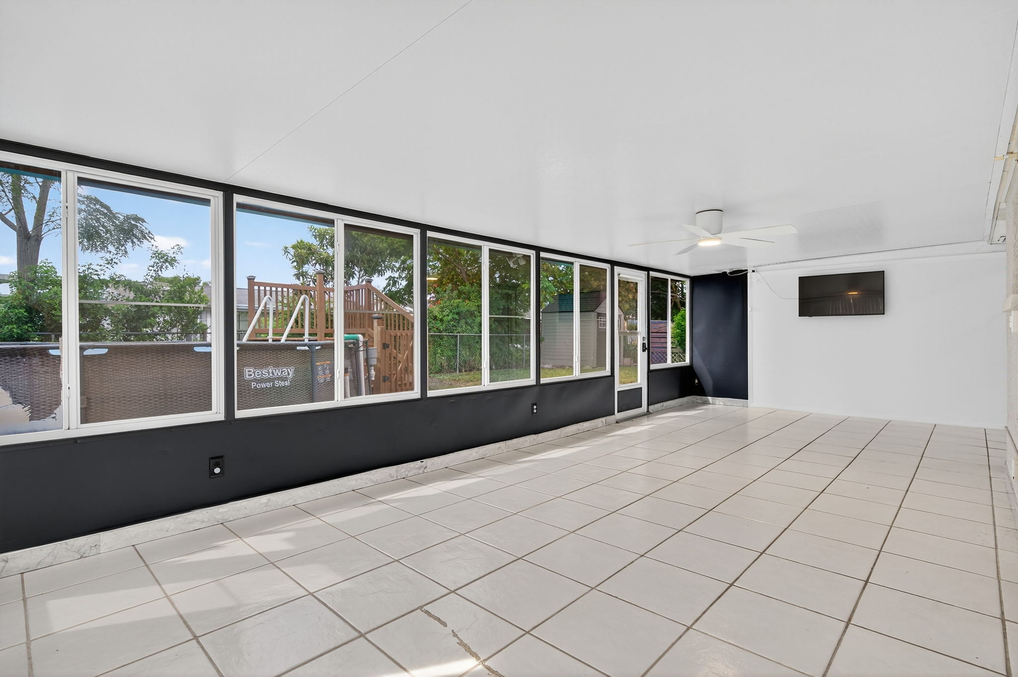 Interiors (31)