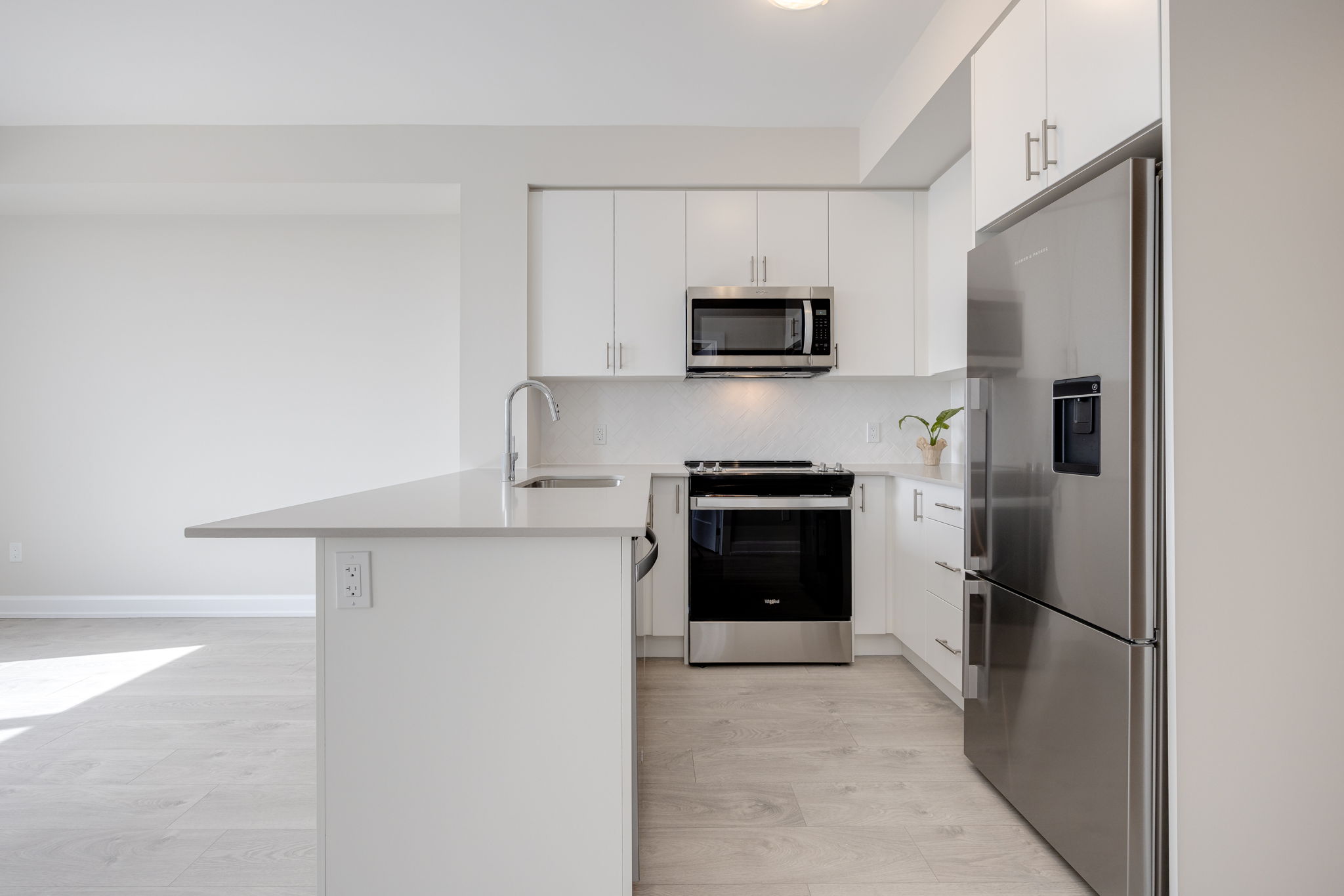 Oakville property showcase — delivered property photograph 5