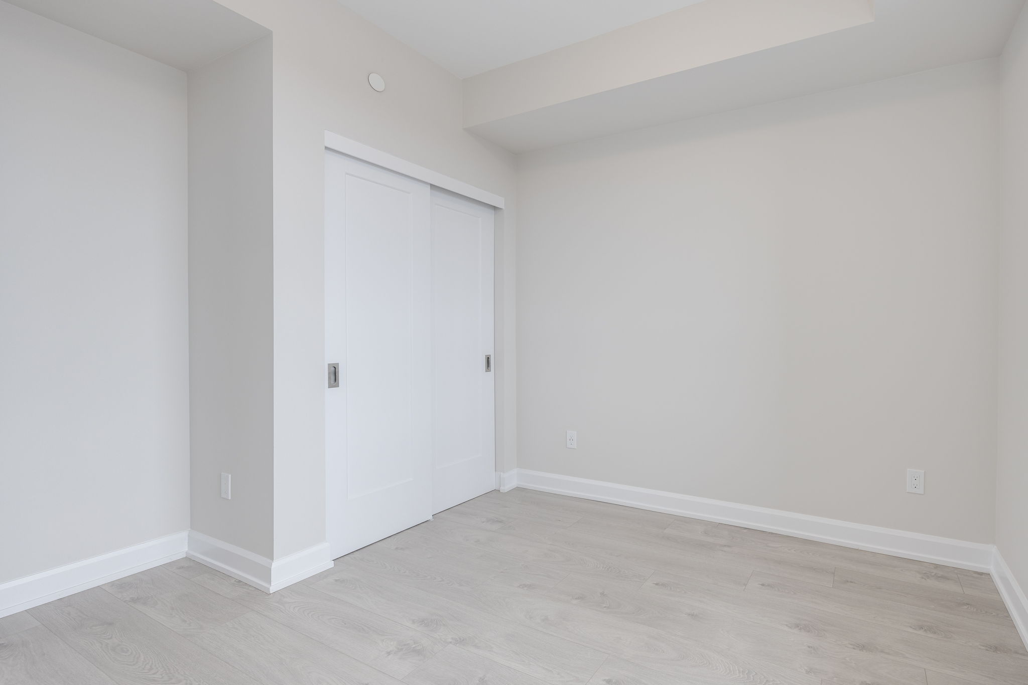 Oakville property showcase — delivered property photograph 12