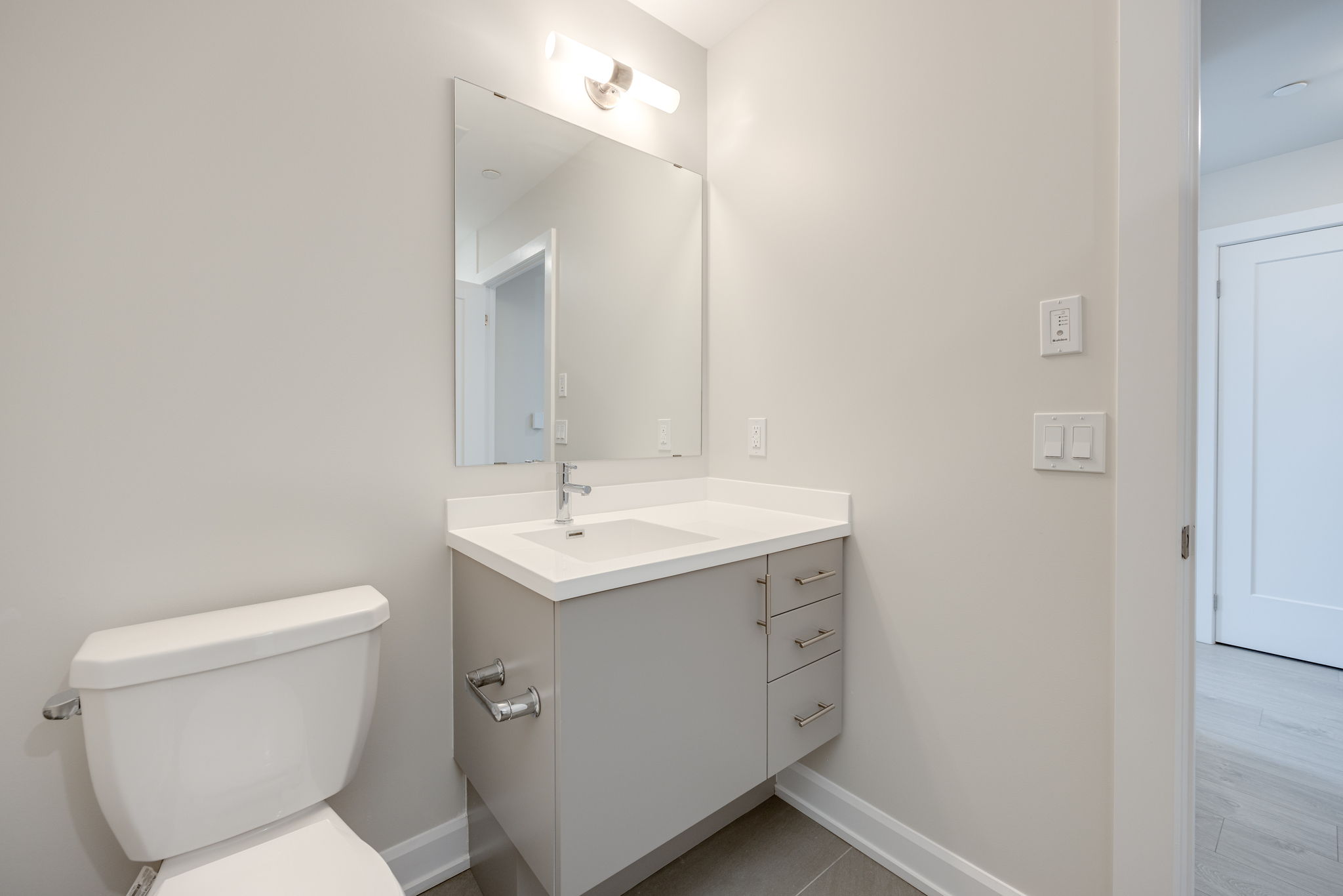 Oakville property showcase — delivered property photograph 13