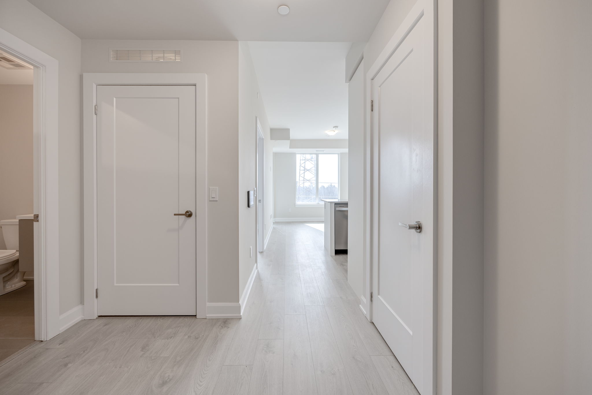 Oakville property showcase — delivered property photograph 16