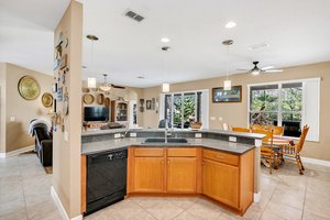 3221 Curving Oaks Way, Orlando, FL 32820, USA Photo 16