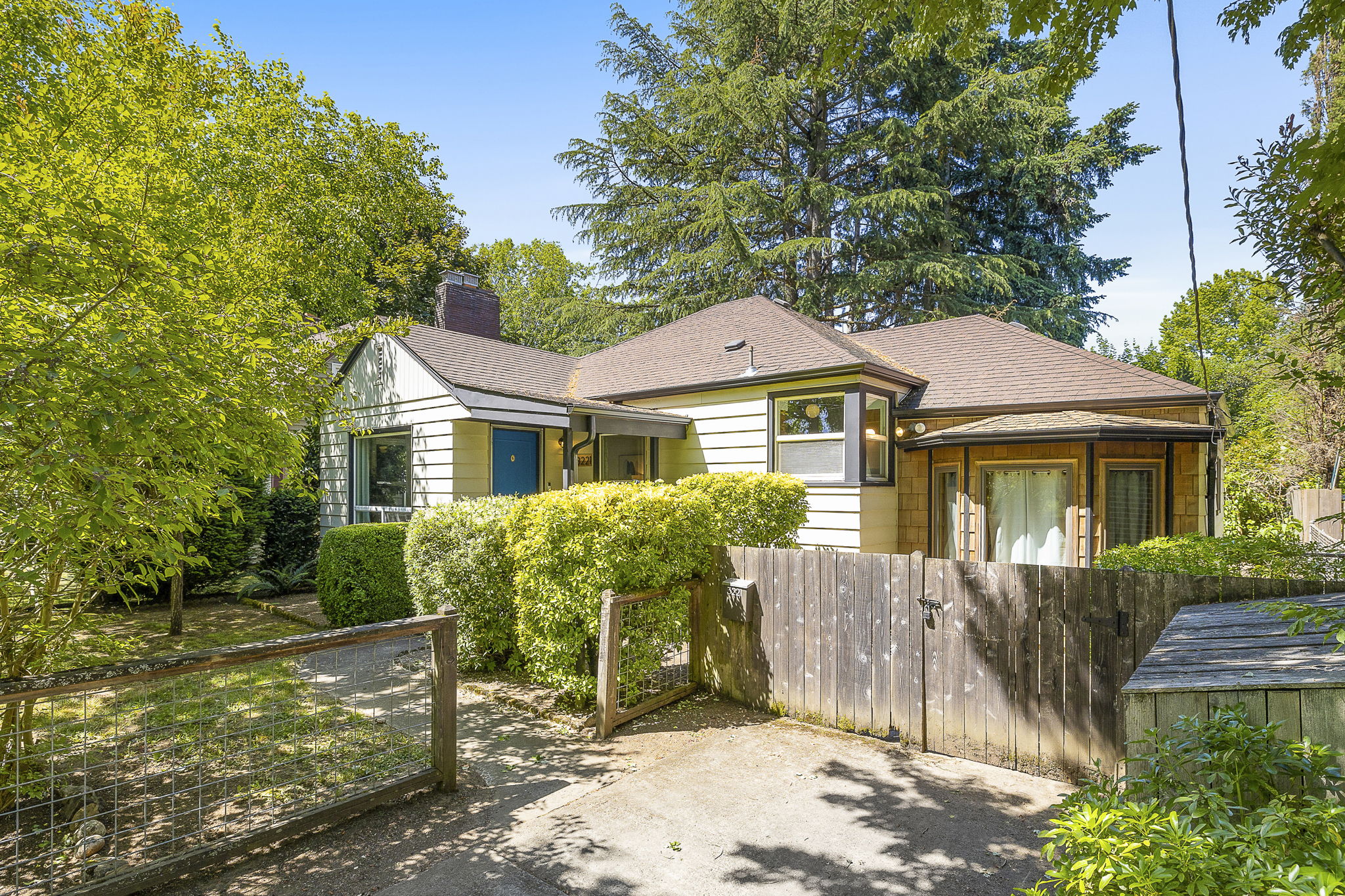 3221 SE 75th Ave,, Portland, OR 97206 | Ruum Media