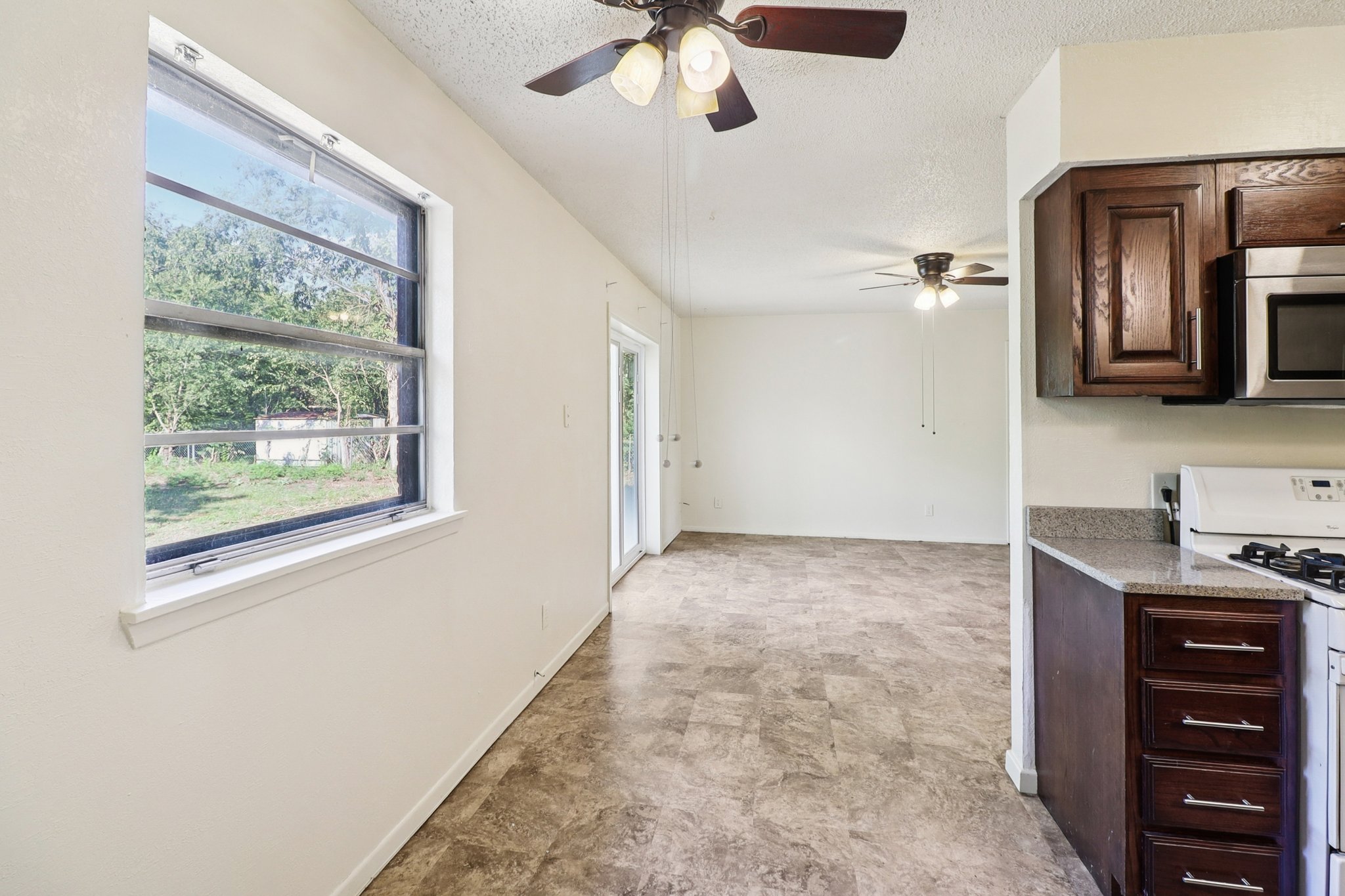 Hummingbird Ln-S0310-006.jpg