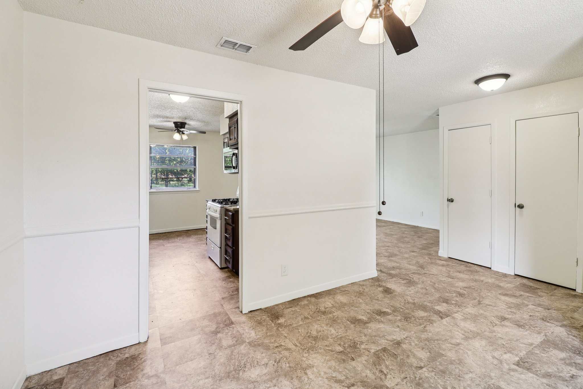 Hummingbird Ln-S0310-009.jpg