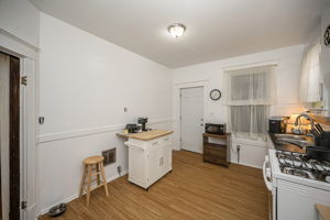  Photo 24