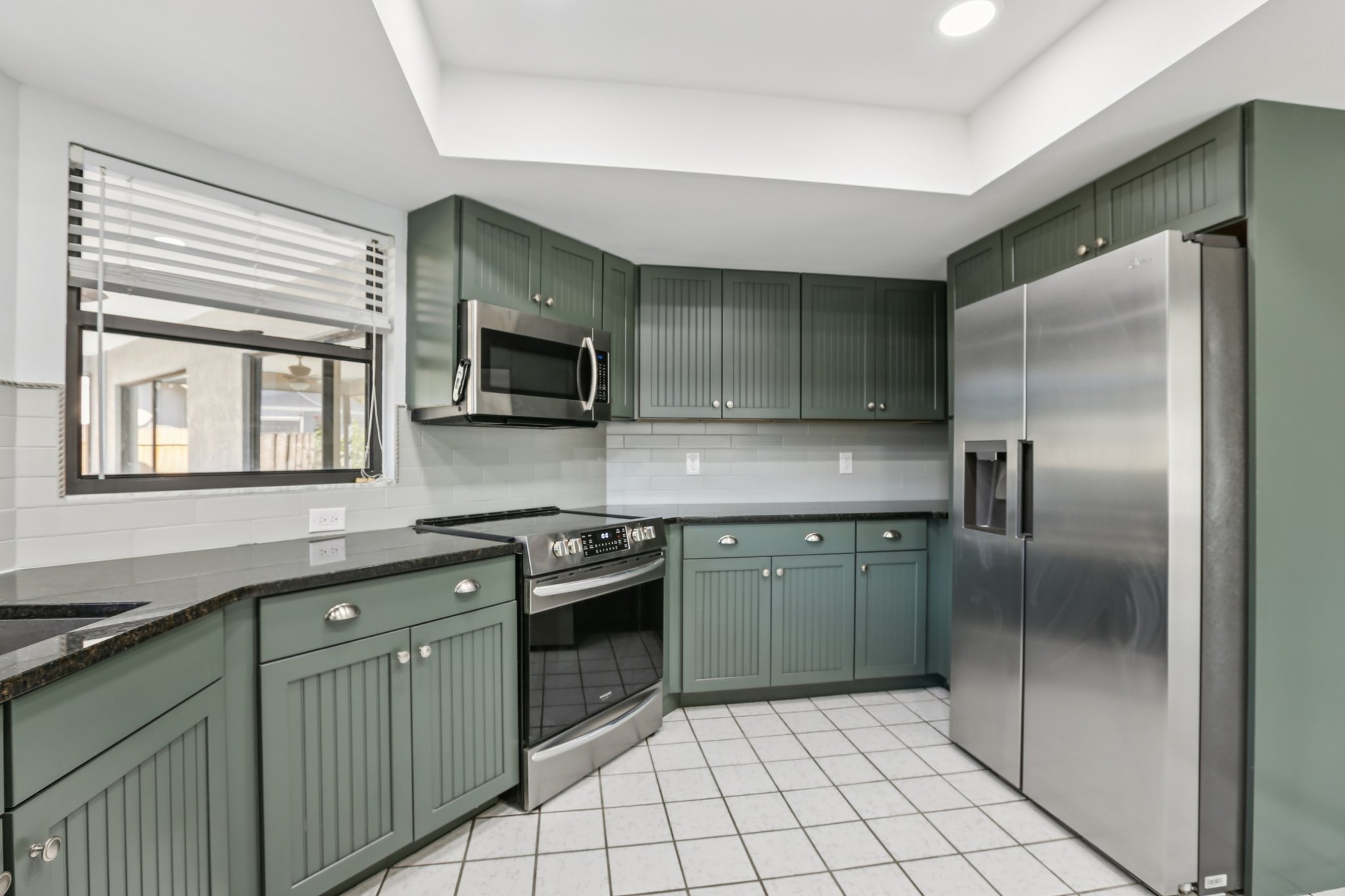 Pine Club Dr-S0611-011.jpg