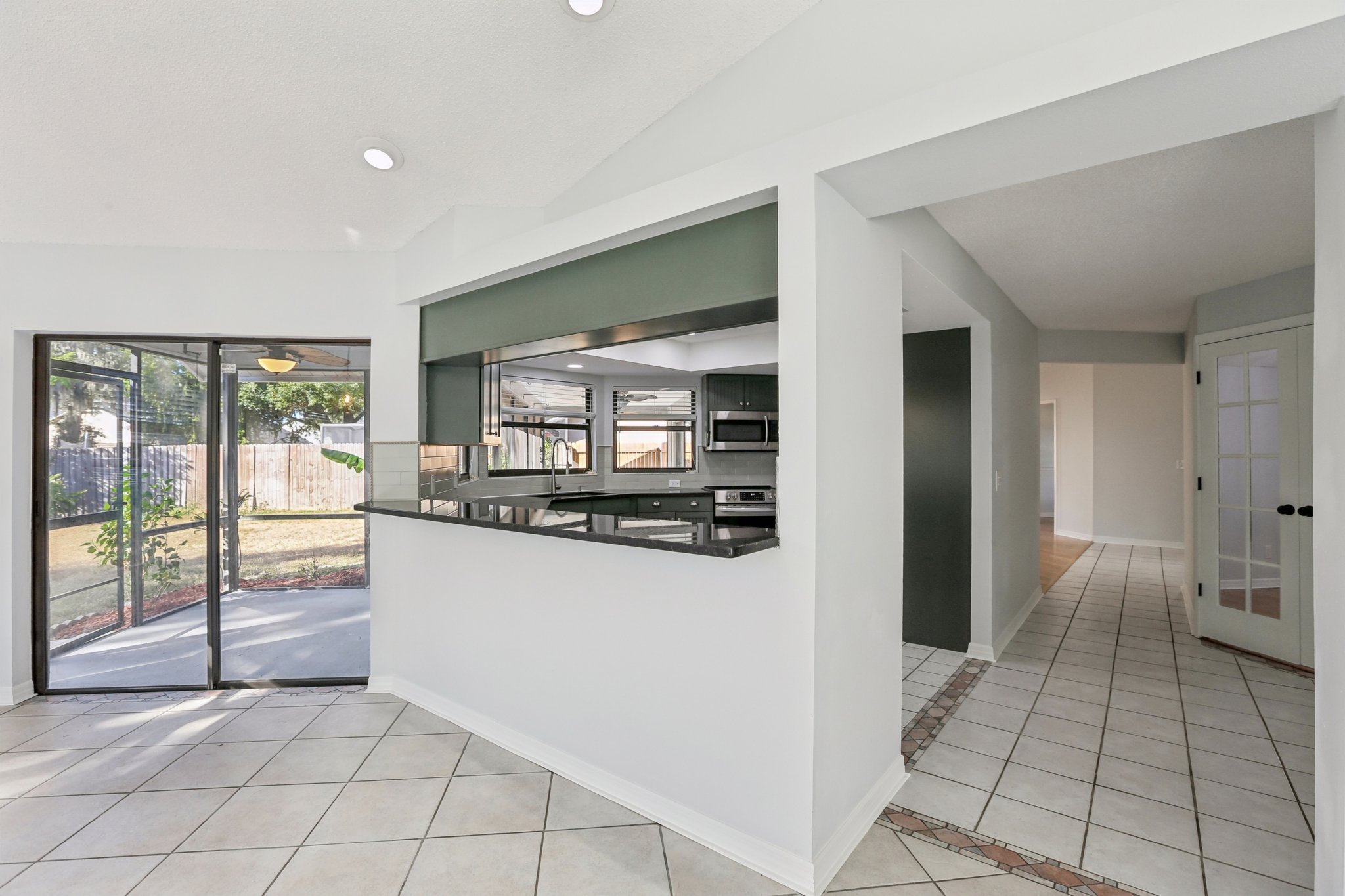 Pine Club Dr-S0611-013.jpg