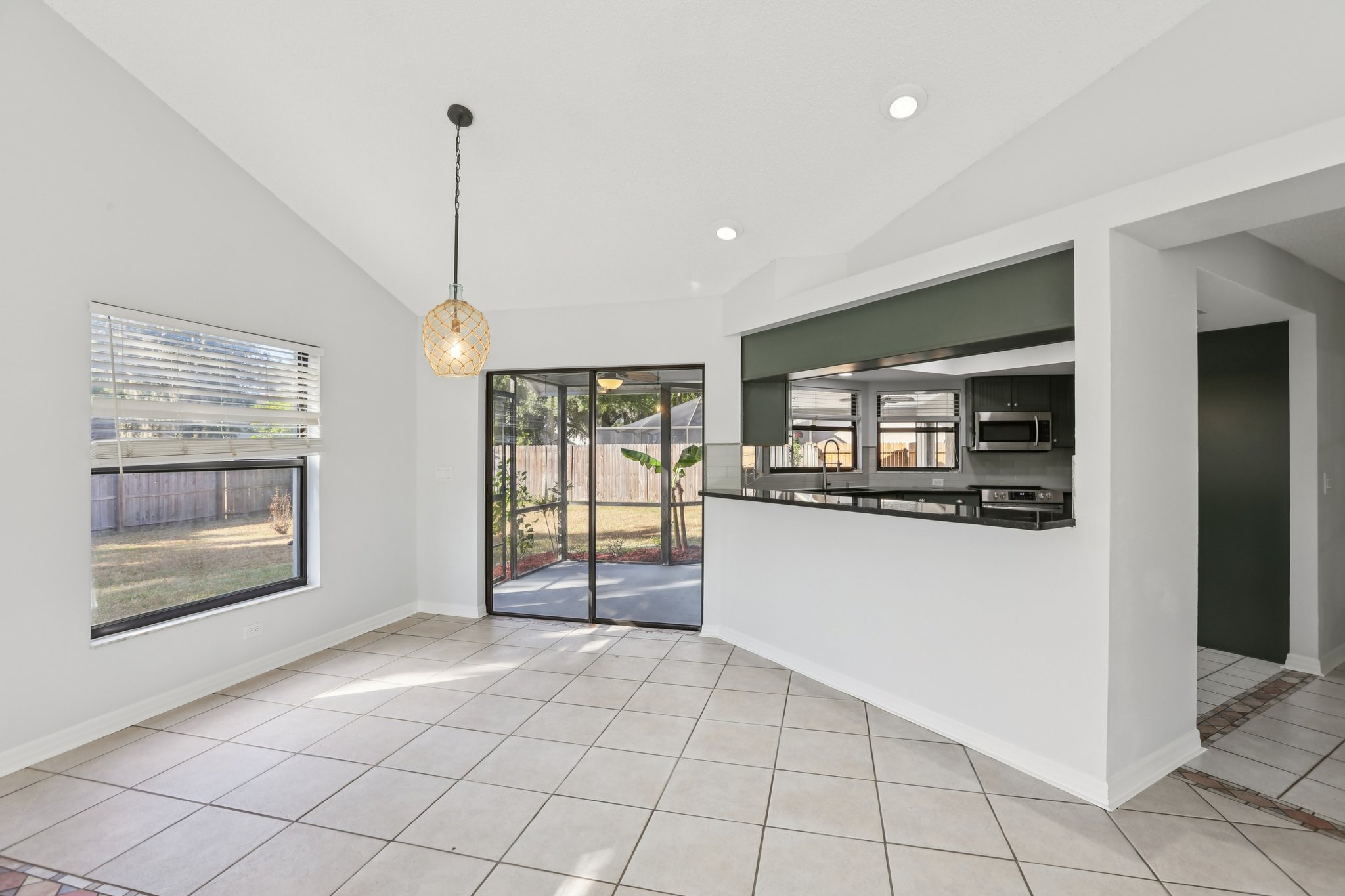 Pine Club Dr-S0611-014.jpg