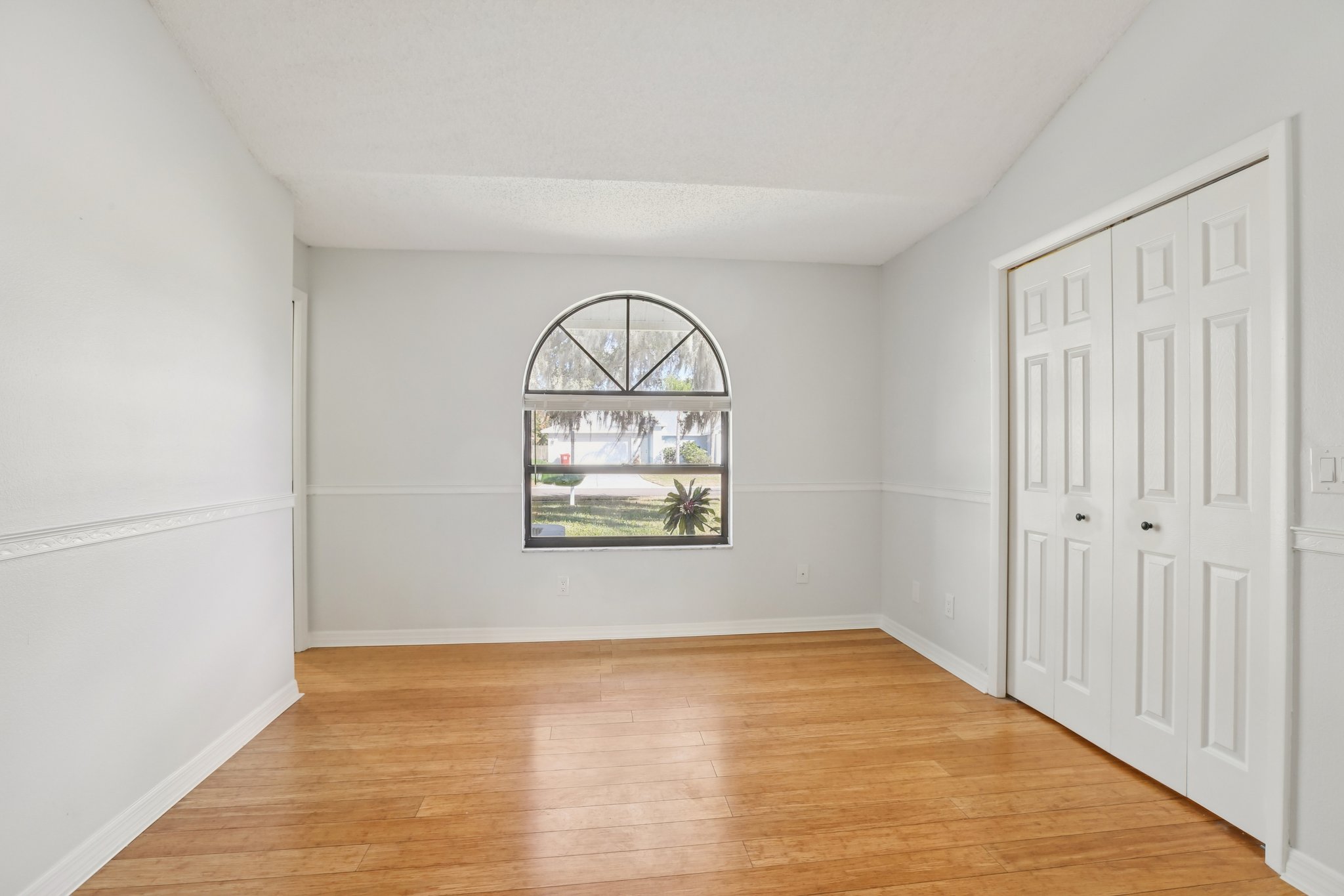 Pine Club Dr-S0611-020.jpg