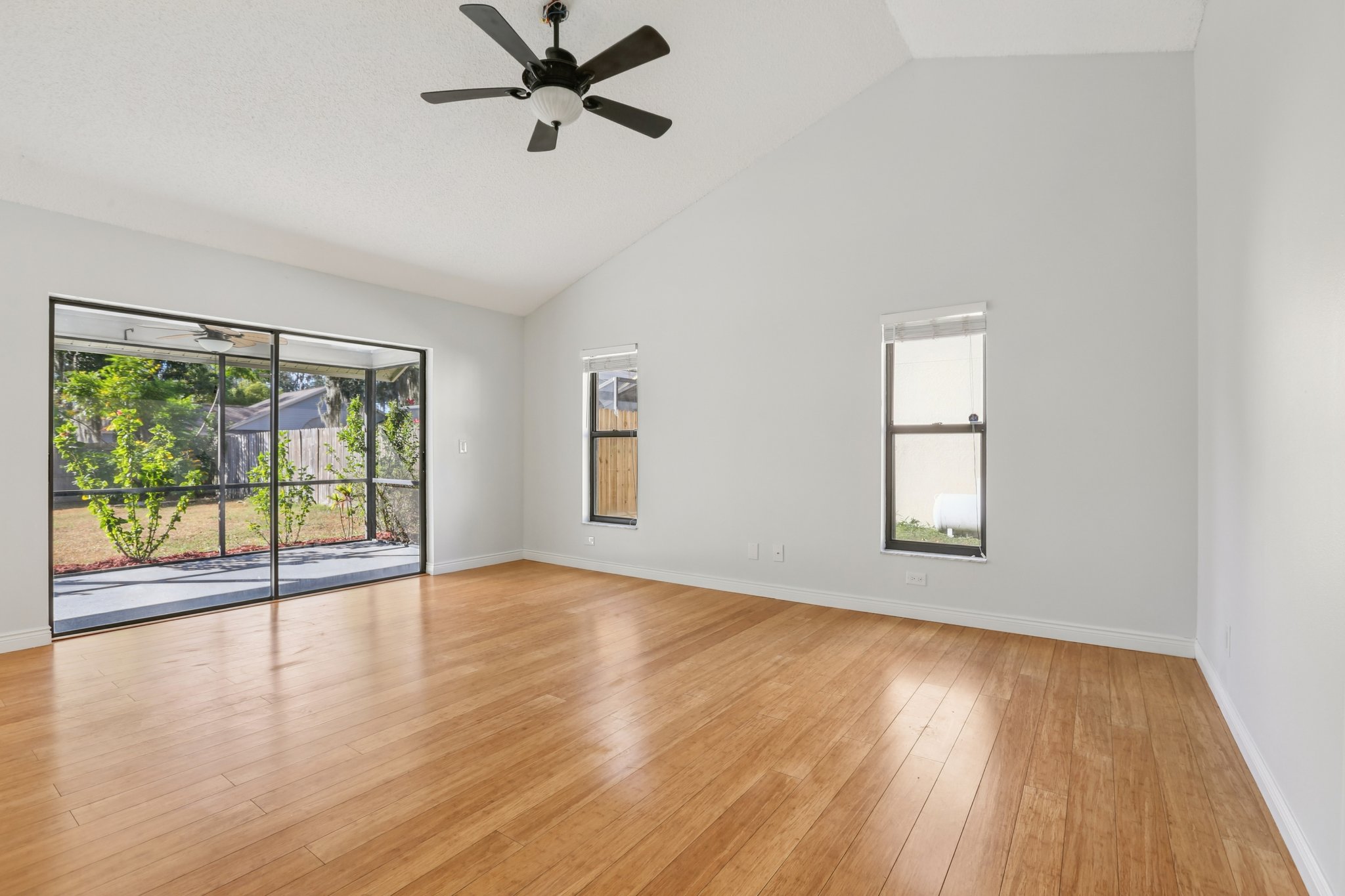 Pine Club Dr-S0611-022.jpg