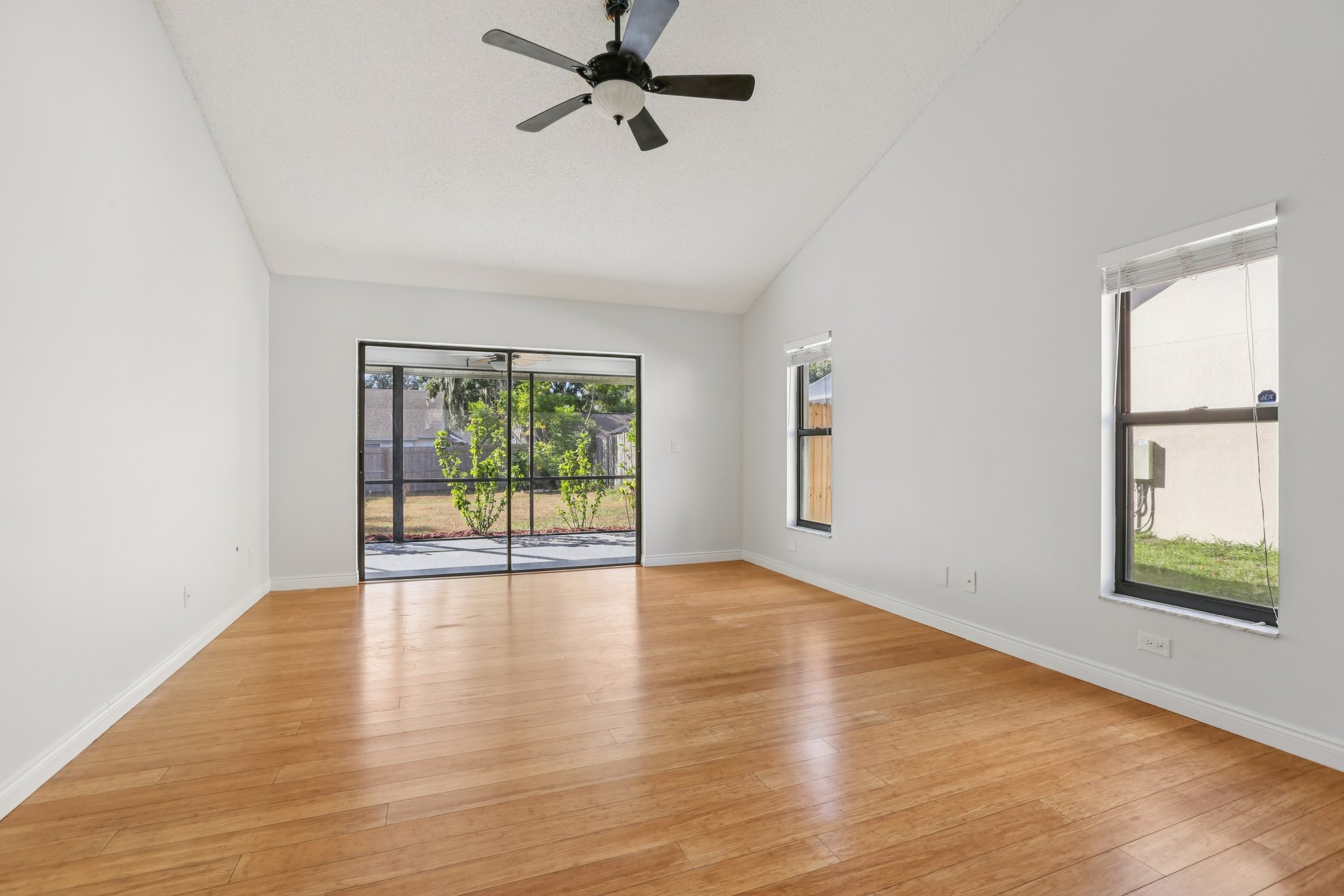 Pine Club Dr-S0611-023.jpg