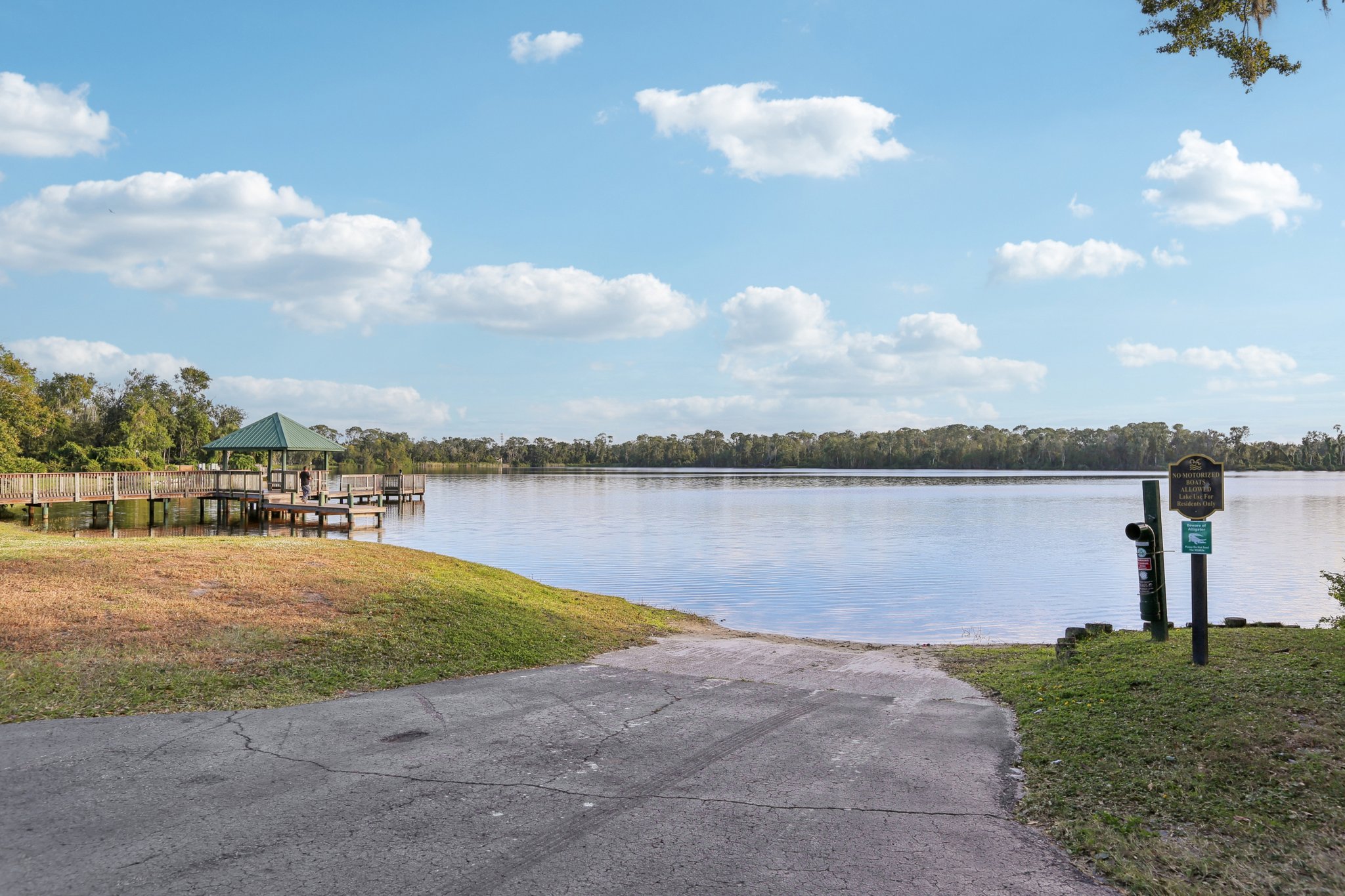 Pine Club Dr-0611-902.jpg