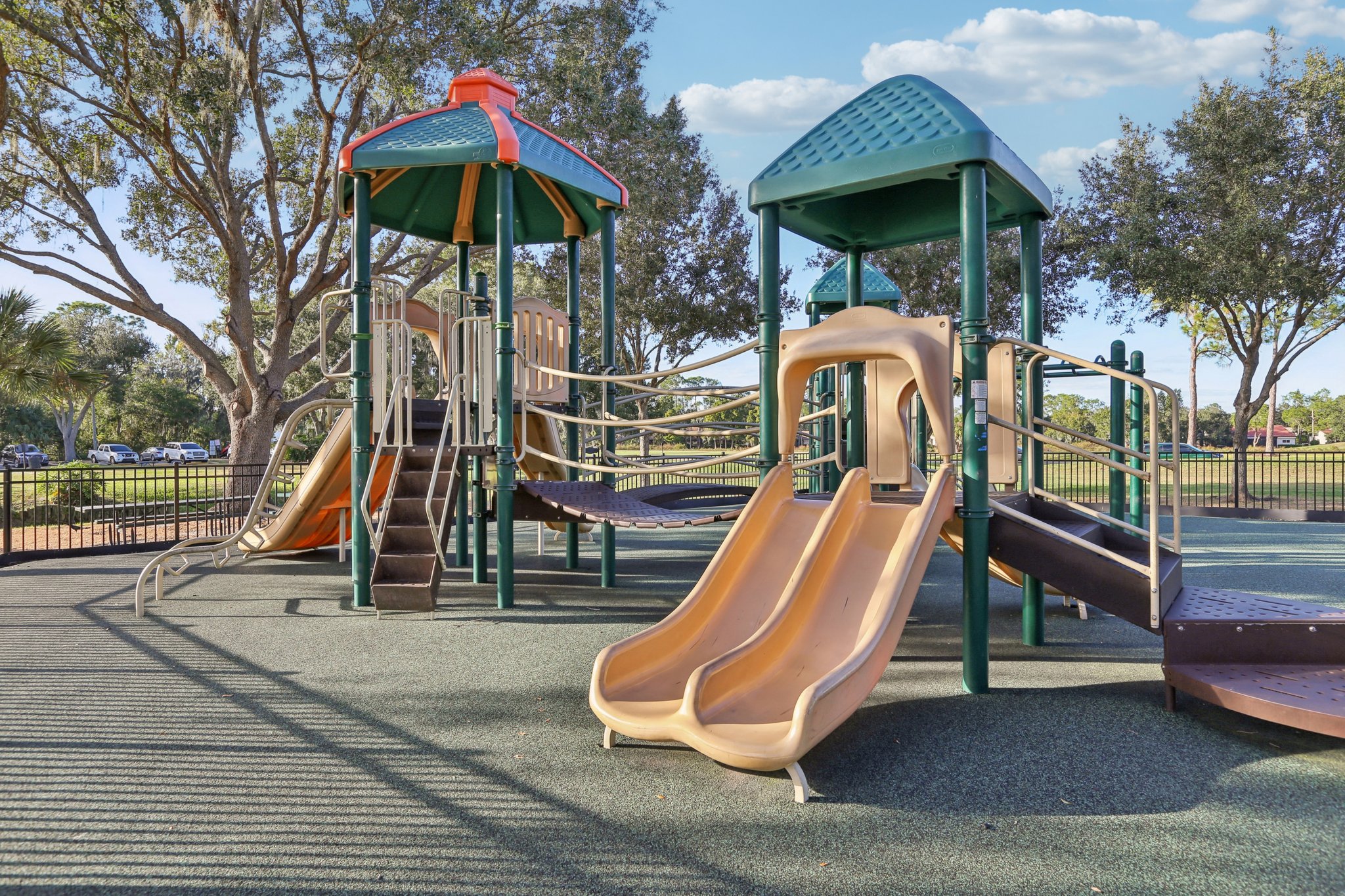 Pine Club Dr-0611-904.jpg