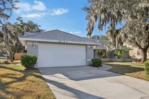 Pine Club Dr-S0611-005.jpg