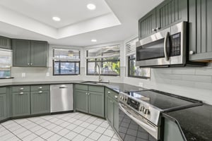 Pine Club Dr-S0611-012.jpg