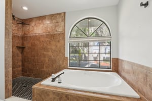 Pine Club Dr-S0611-028.jpg