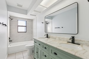 Pine Club Dr-S0611-041.jpg