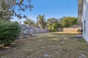 Pine Club Dr-S0611-049.jpg