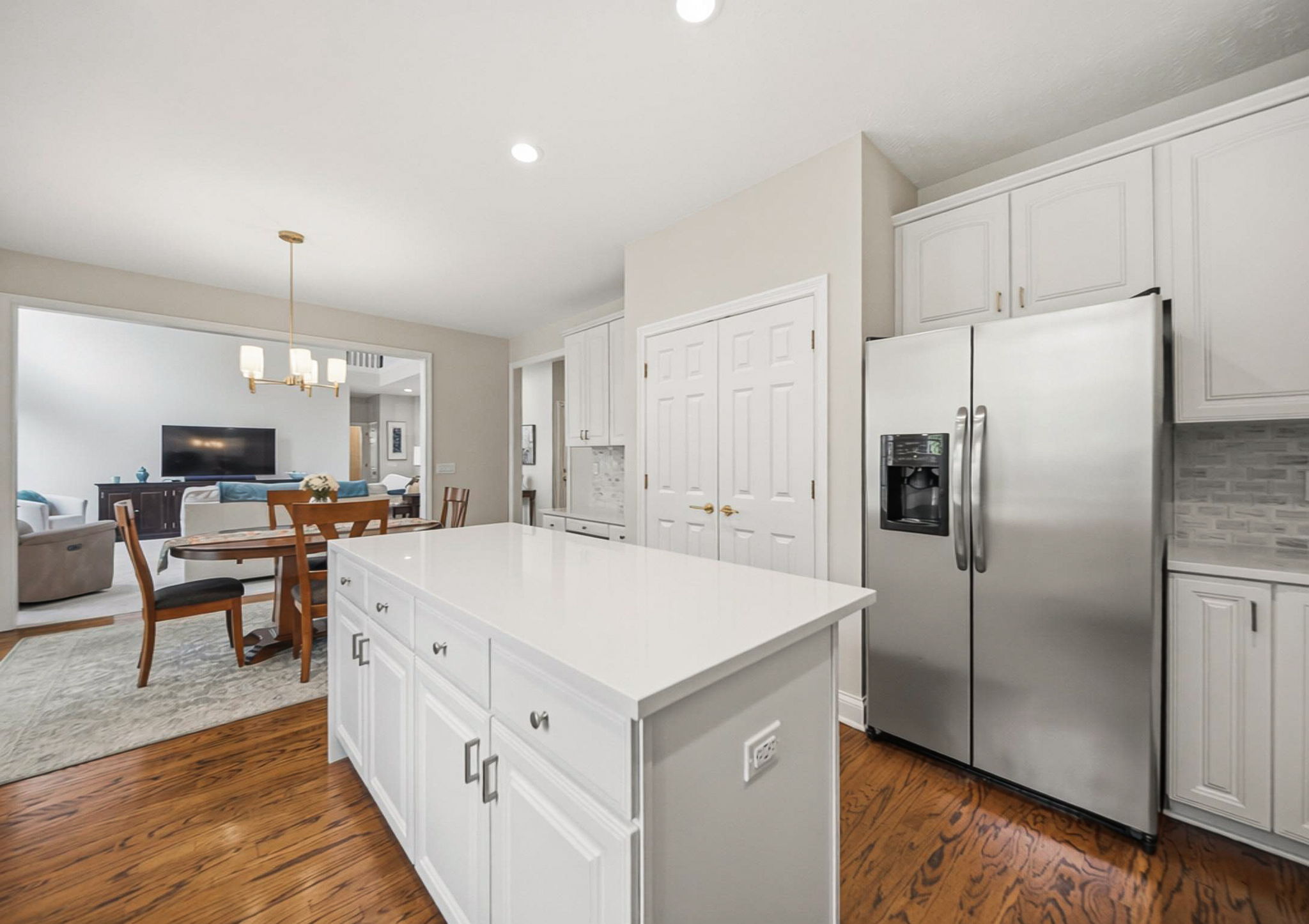 M.V. - 3225 Regency Pl, Westlake-14