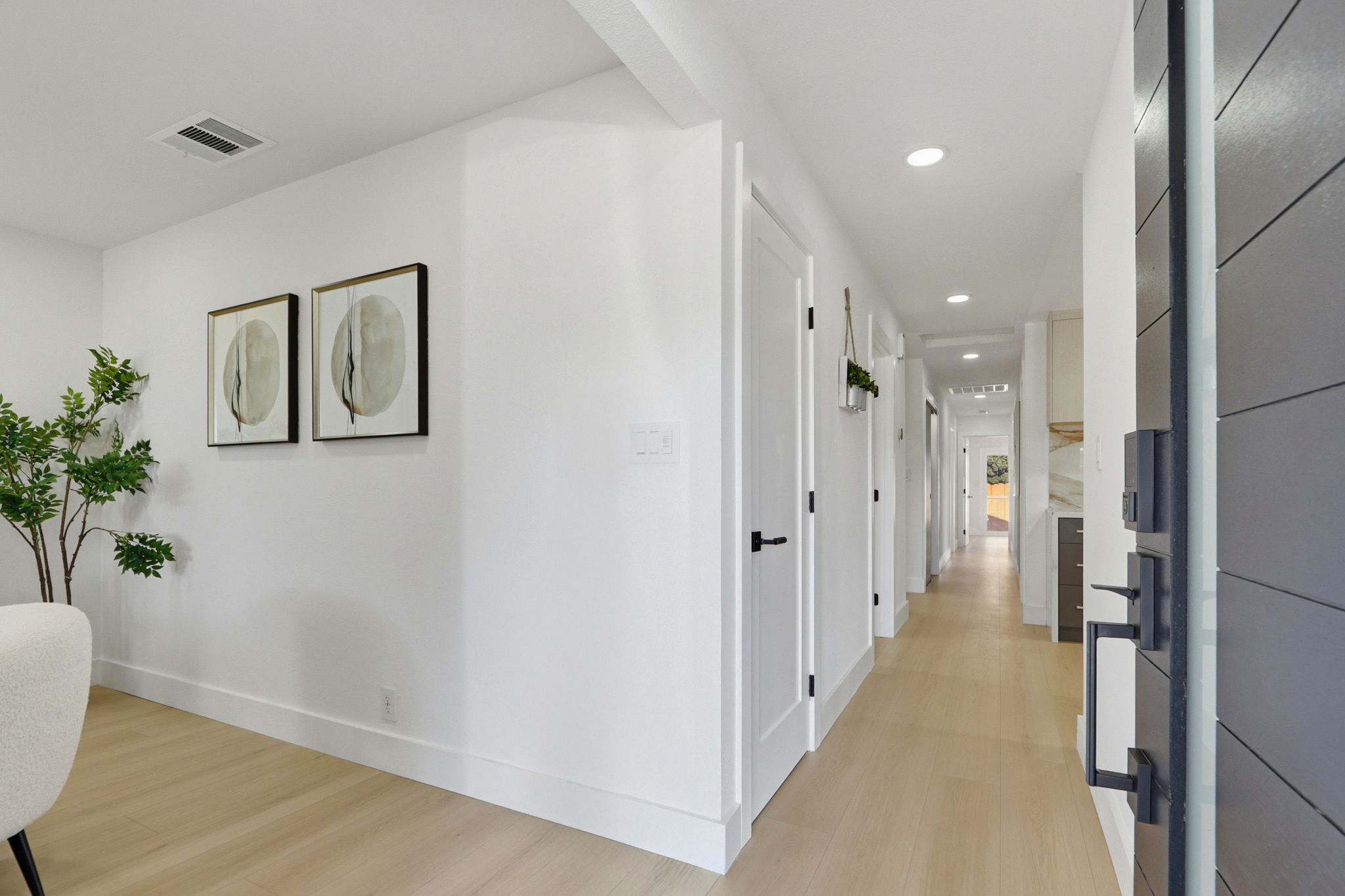 005_F8_32252 Coronation Dr