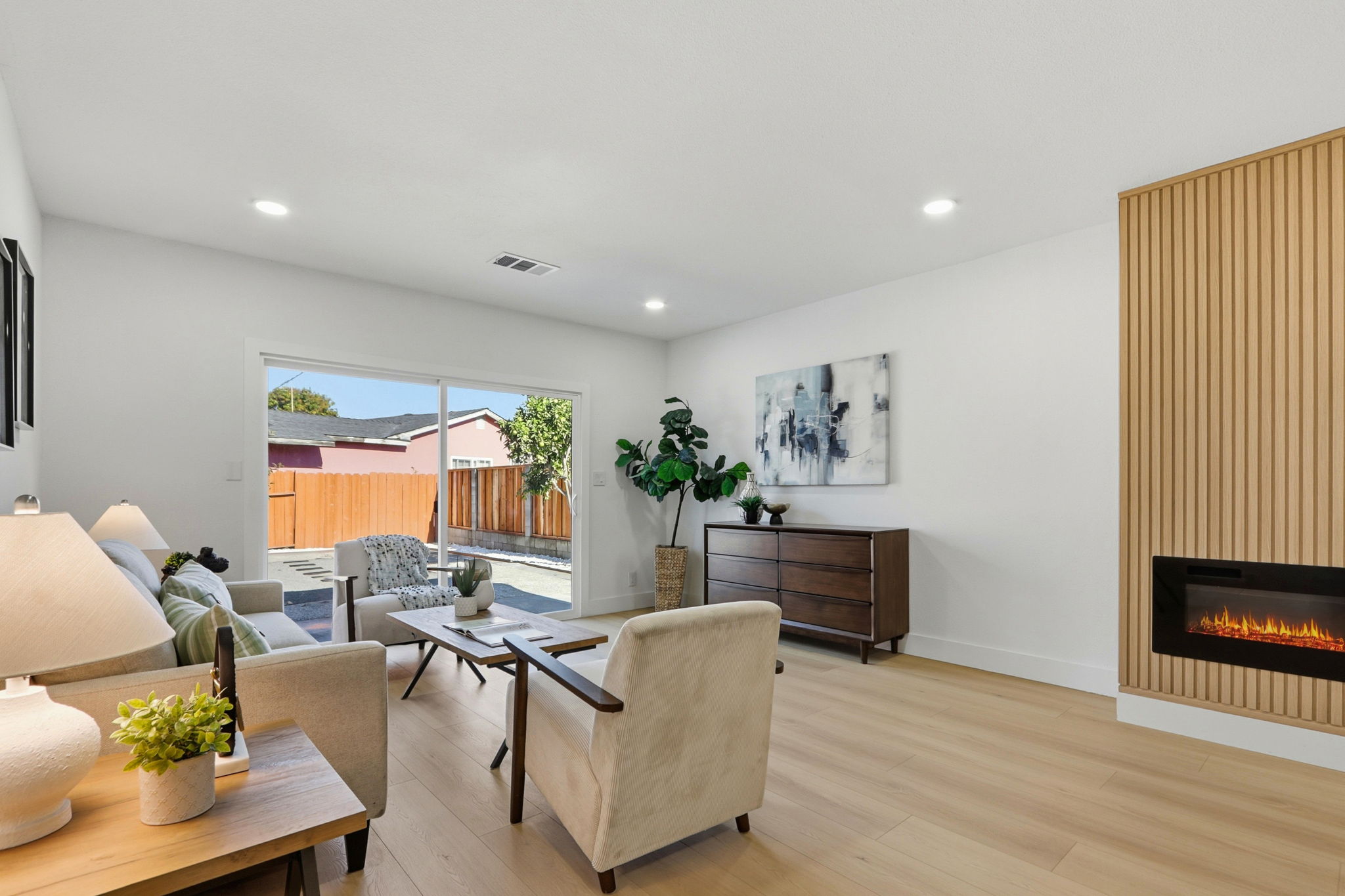 010_F8_32252 Coronation Dr