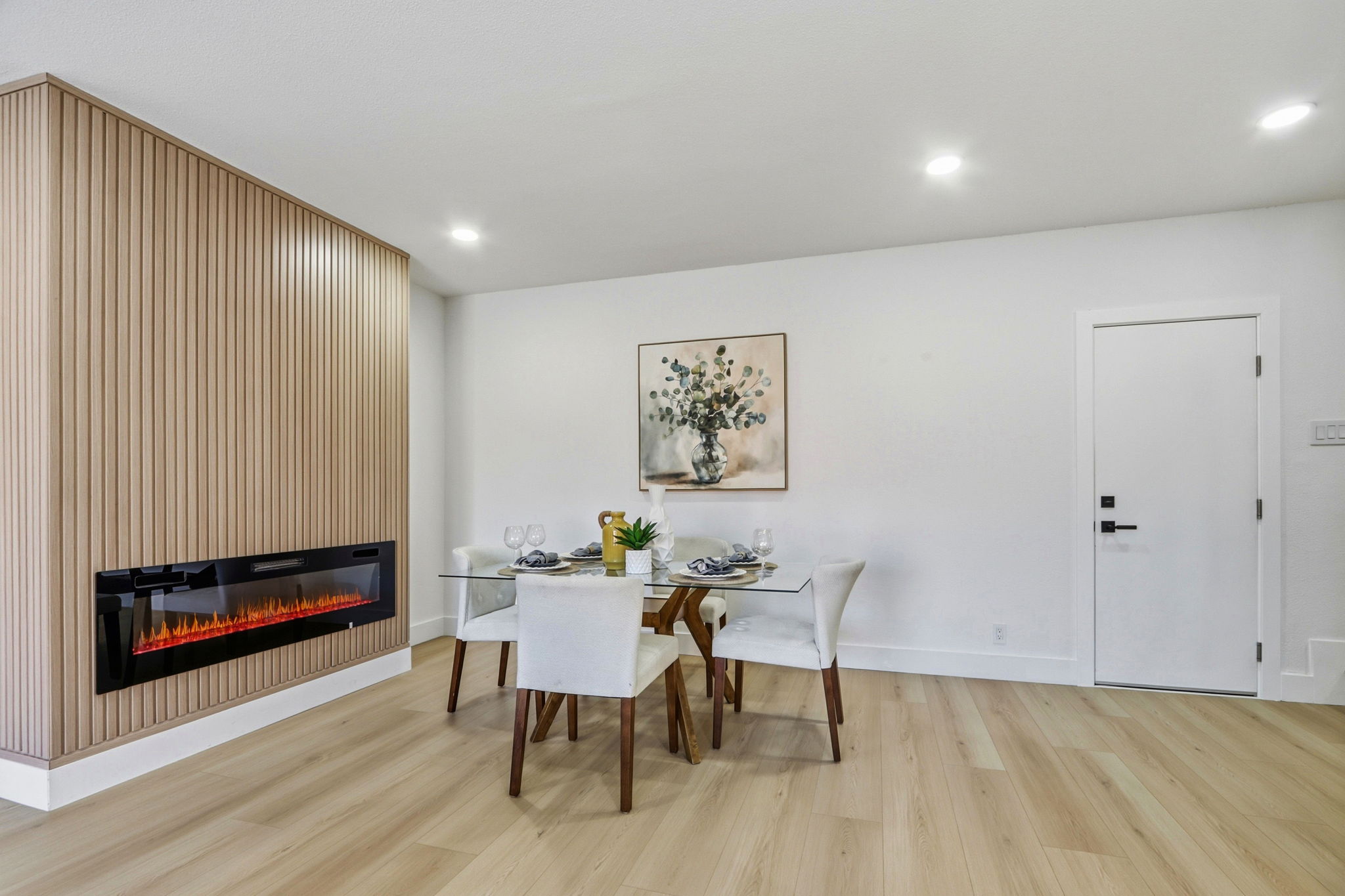 023_F8_32252 Coronation Dr