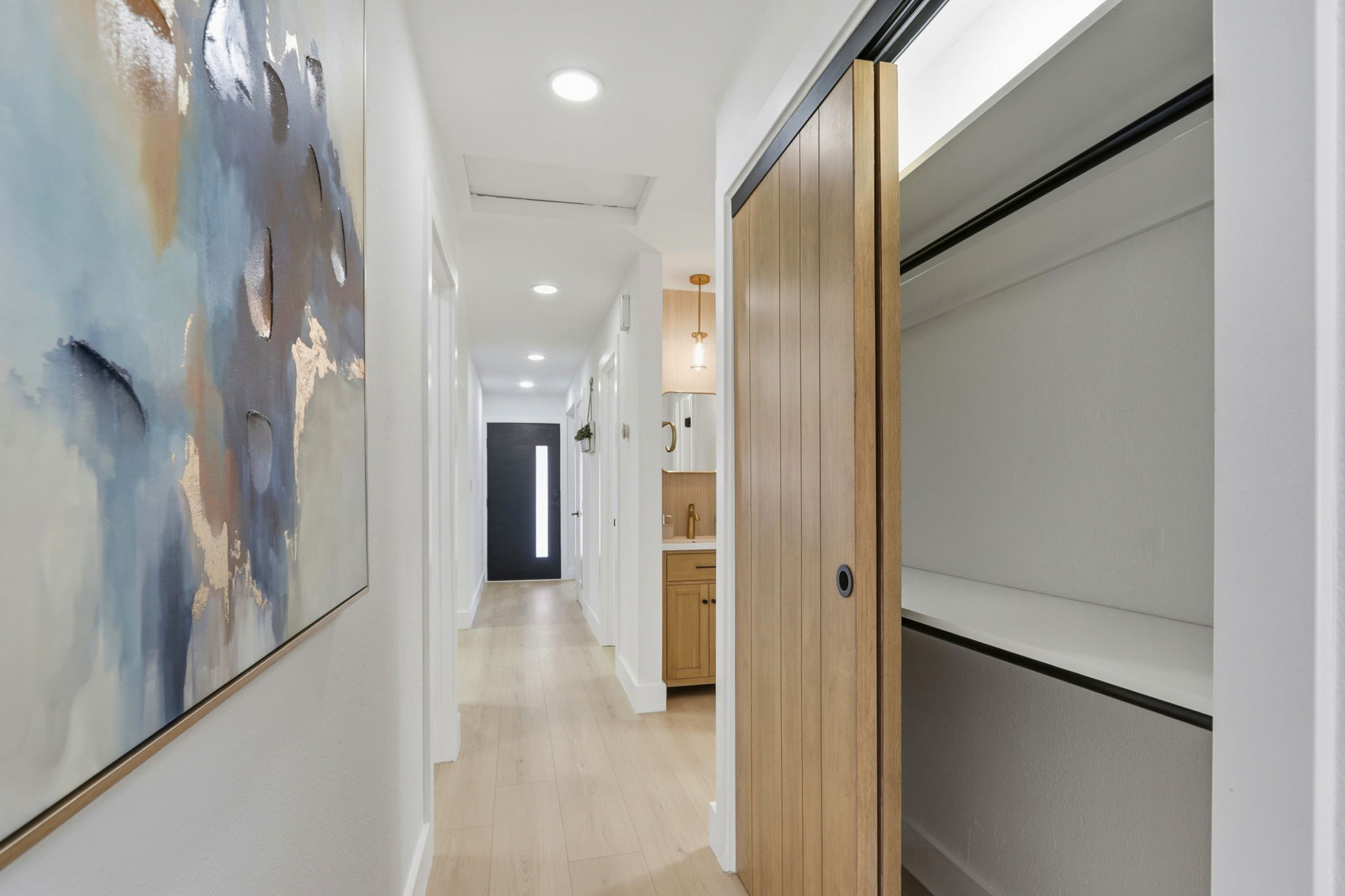 025_F8_32252 Coronation Dr