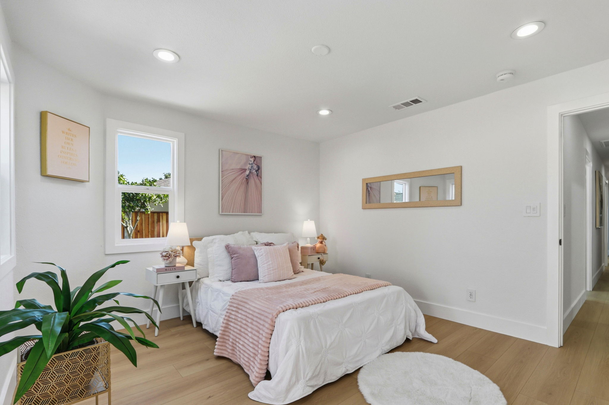 030_F8_32252 Coronation Dr