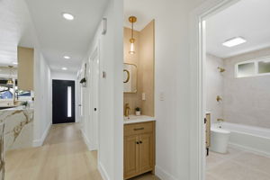 037_F8_32252 Coronation Dr