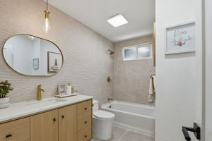 039_F8_32252 Coronation Dr