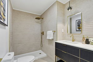 040_F8_32252 Coronation Dr