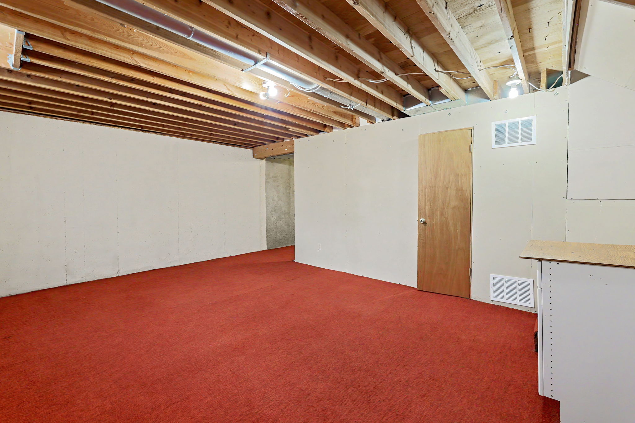  Photo 48