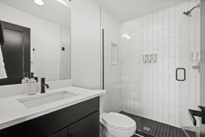 Photo 48
