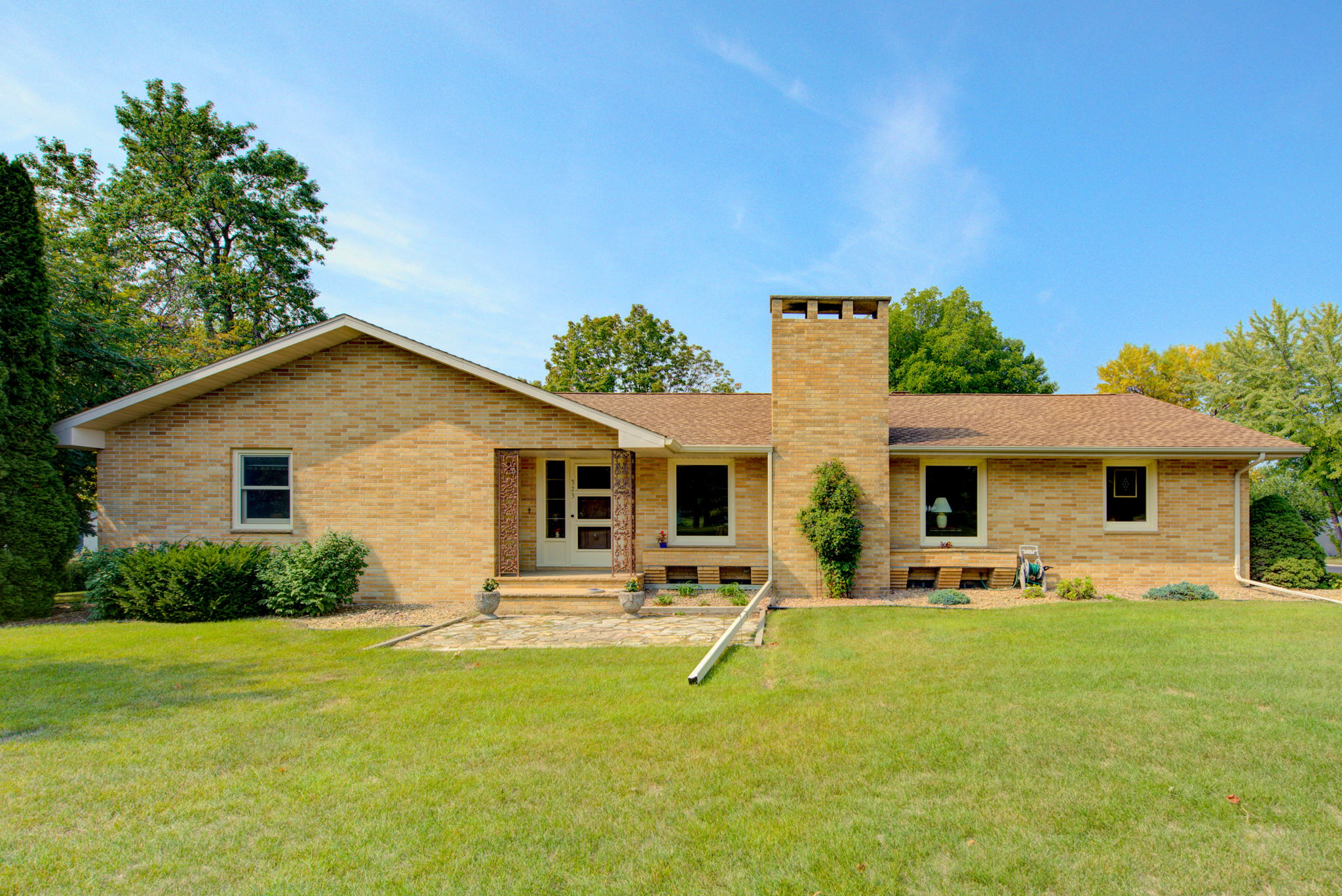 323 9th St, Gaylord, MN 55334 ArchiPix