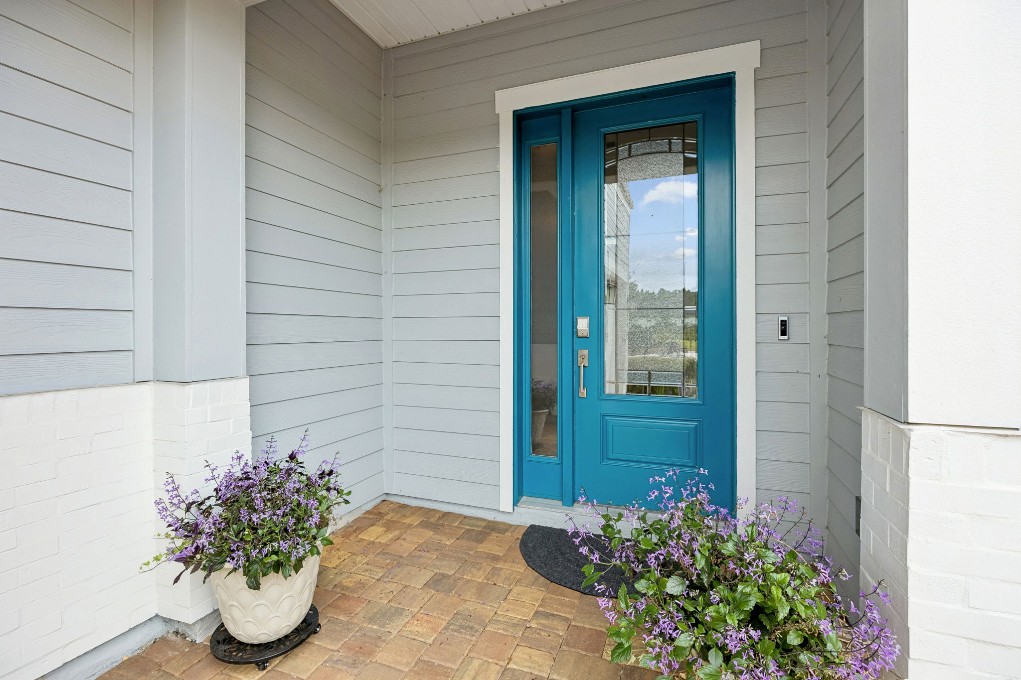 Front Entry Detail