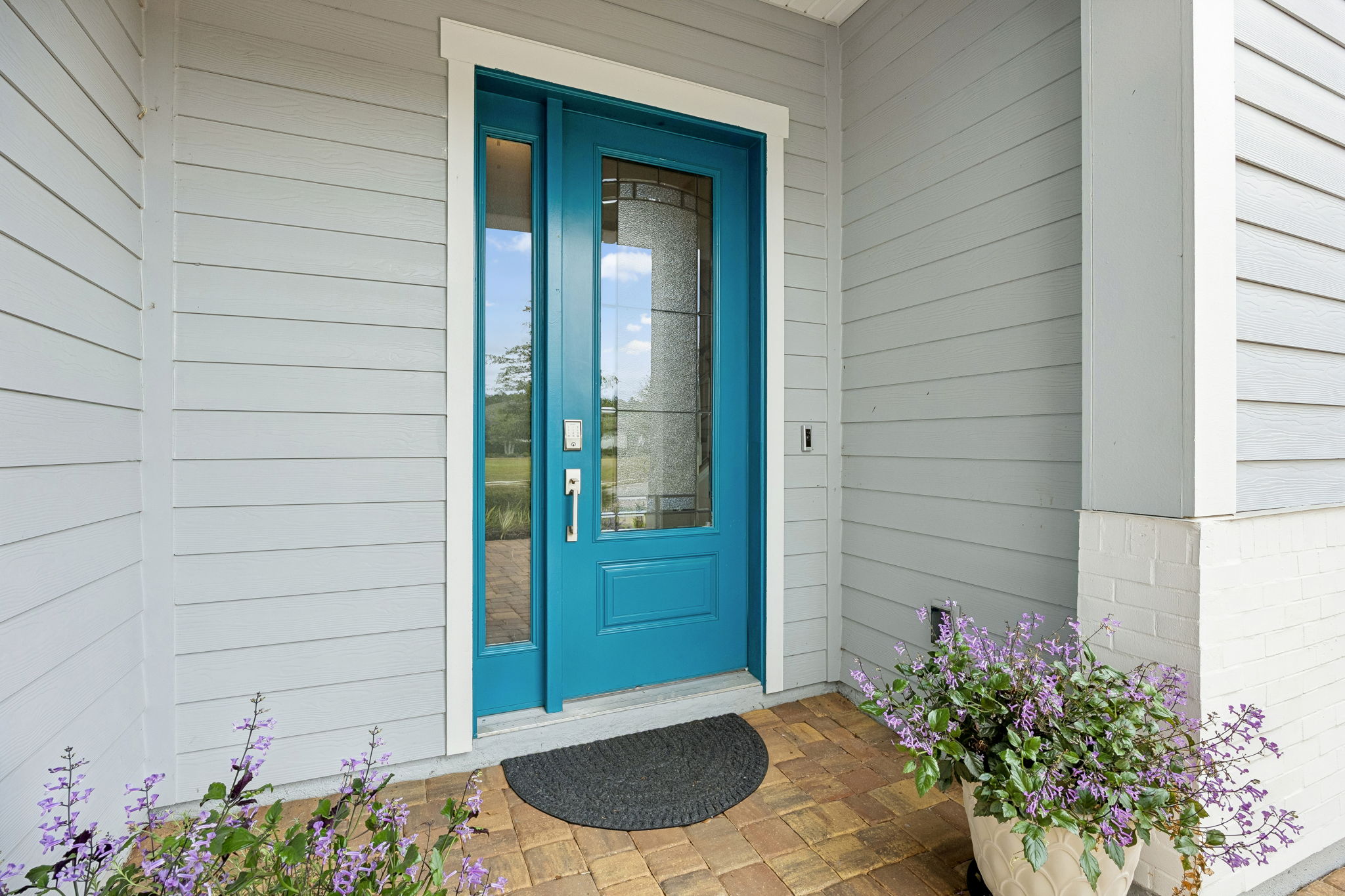 Front Entry Detail