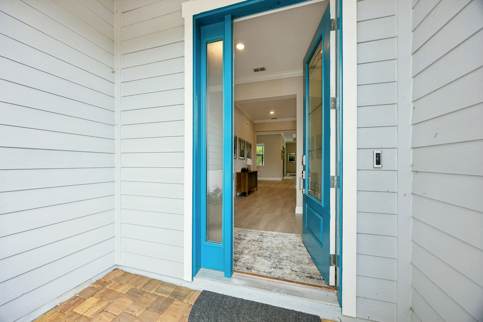 Front Entry Detail