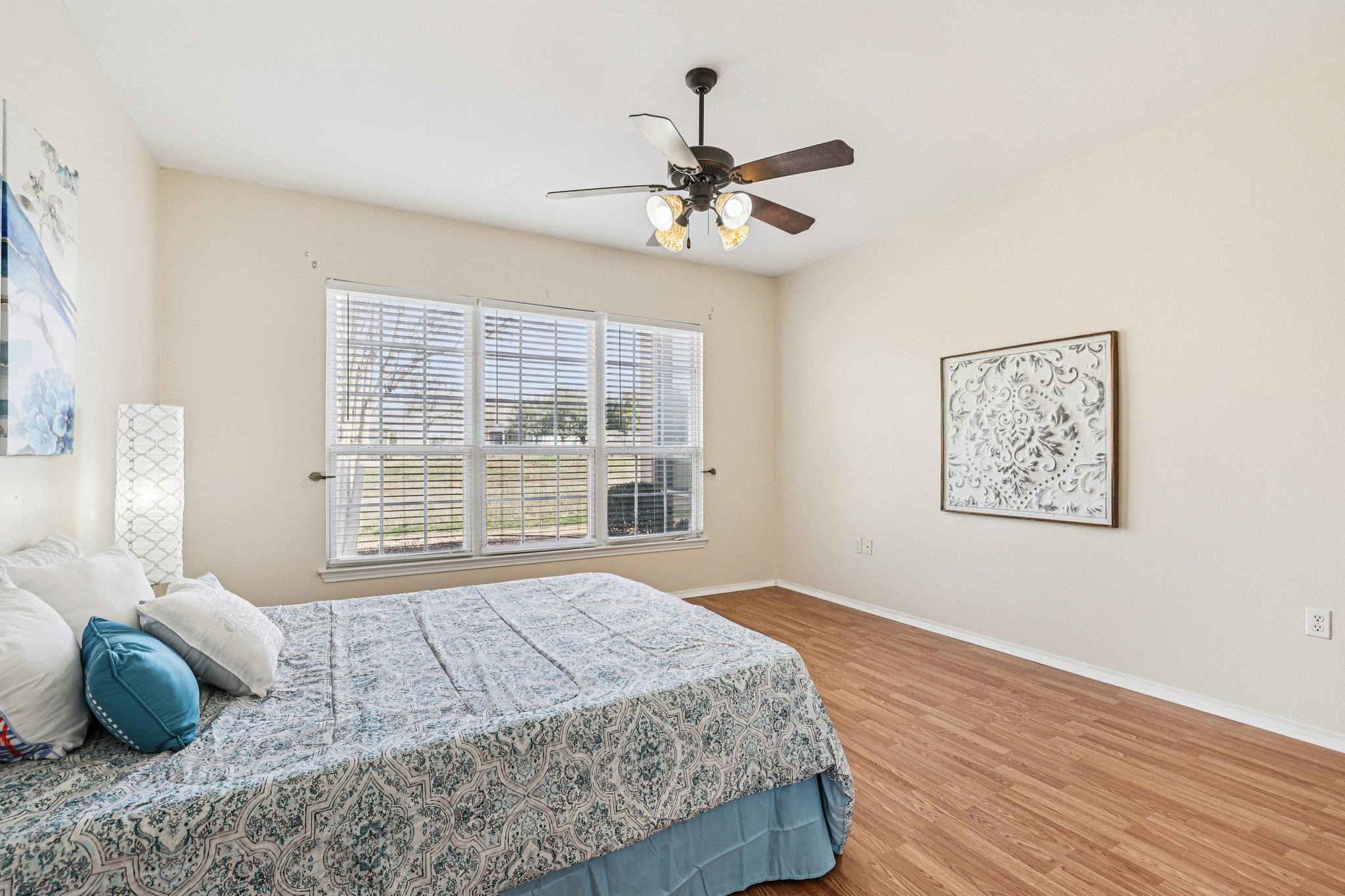 192613 - 323 Crockett Loop, Georgetown, TX 78633-S2602-026r.jpg