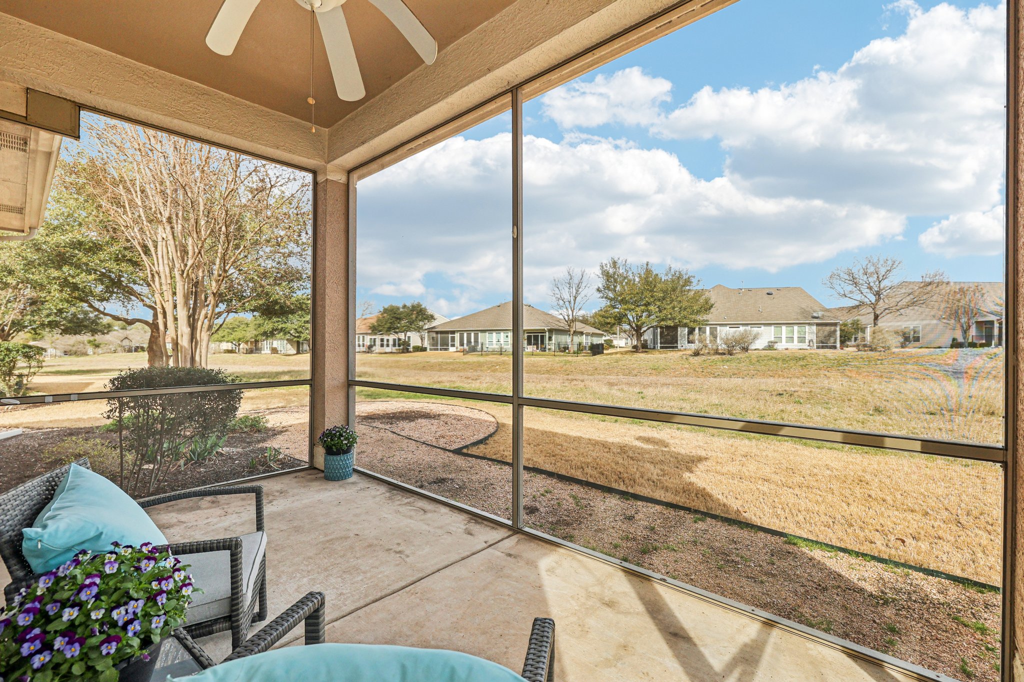 192613 - 323 Crockett Loop, Georgetown, TX 78633-S2602-037r.jpg