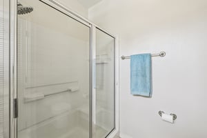 192613 - 323 Crockett Loop, Georgetown, TX 78633-S2602-027r.jpg