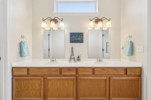 192613 - 323 Crockett Loop, Georgetown, TX 78633-S2602-032r.jpg