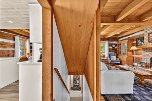  Photo 44