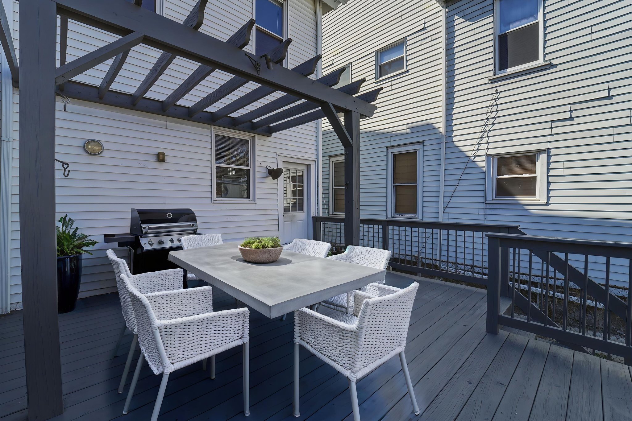 DSC08221 virtually staged.jpeg