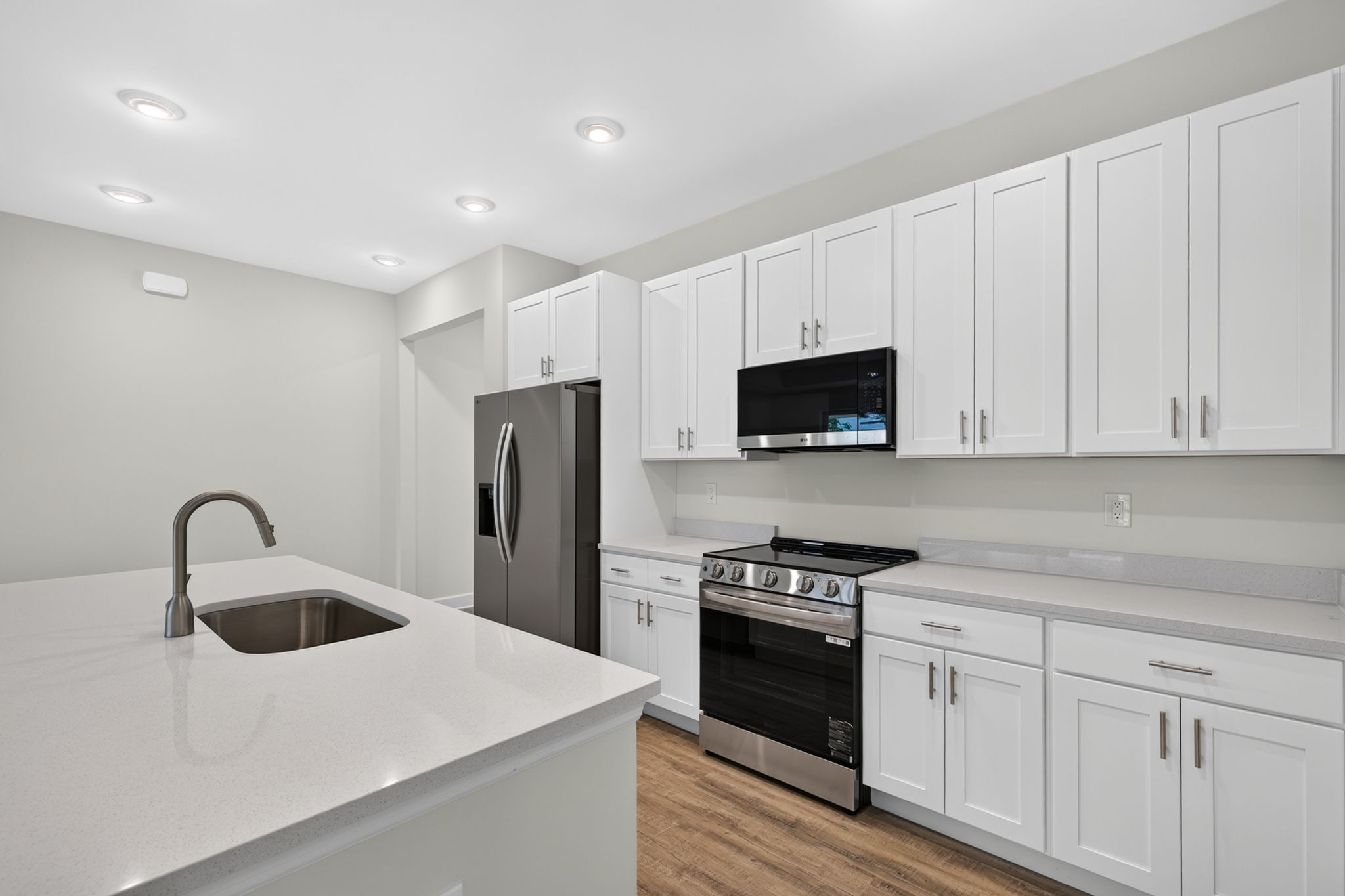 Kitchen 1 of 2