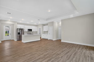 Living Room 3 of 5