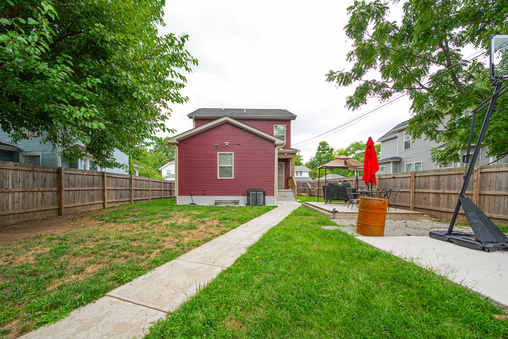 323 S Eureka Ave-15