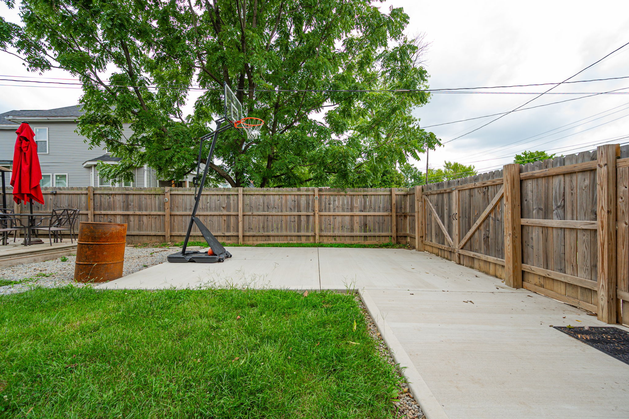 323 S Eureka Ave-16