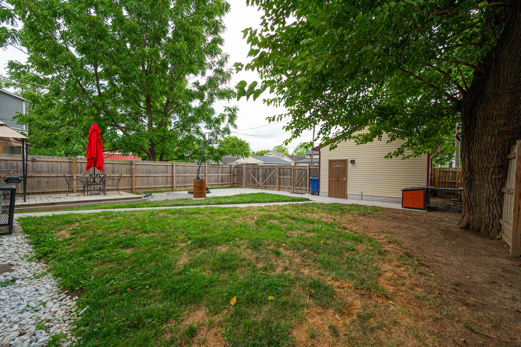 323 S Eureka Ave-22